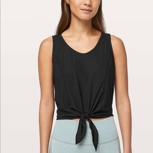 NWT lululemon call it a tie tank larkspur